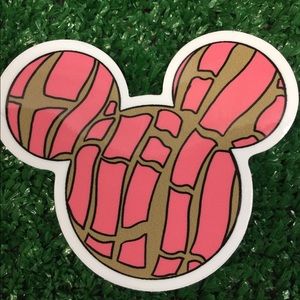 Mickey pink concha